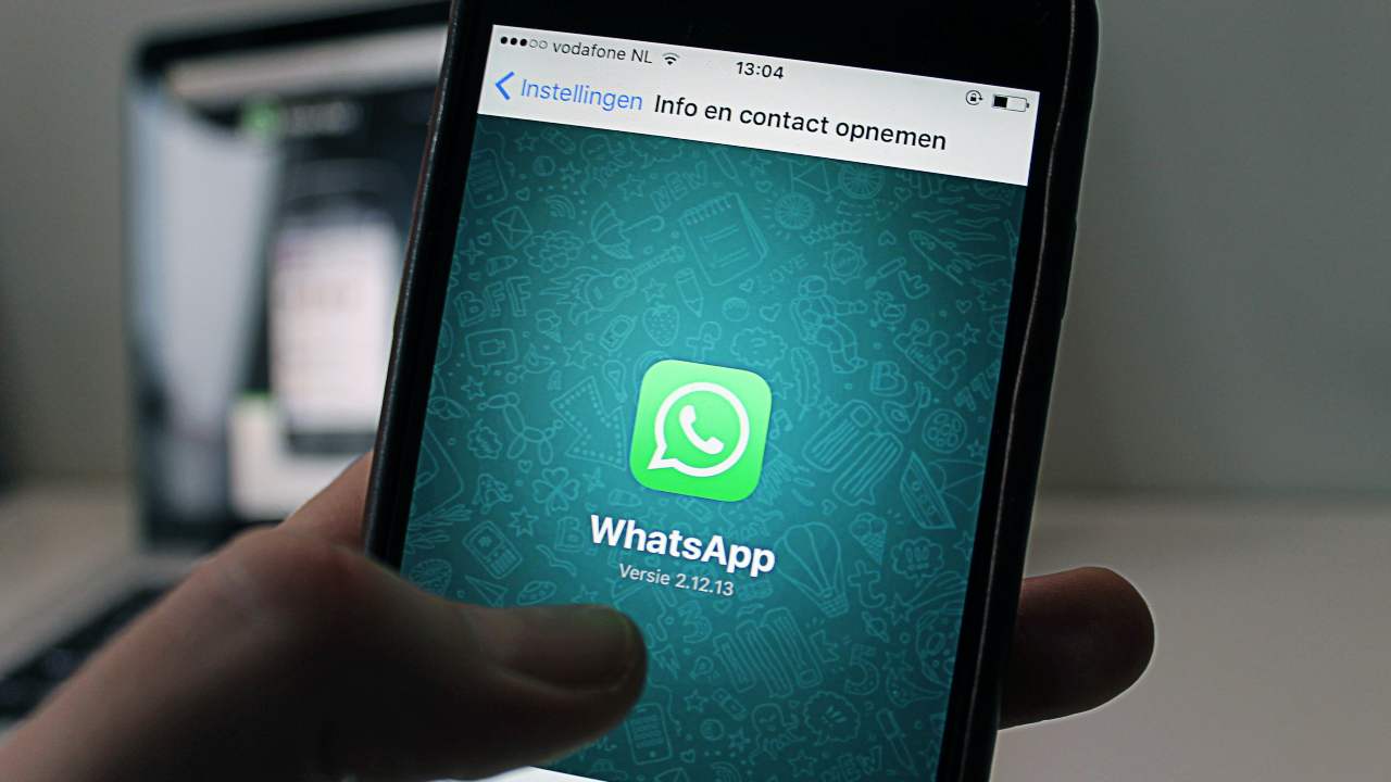 bloccare chat whatsappp