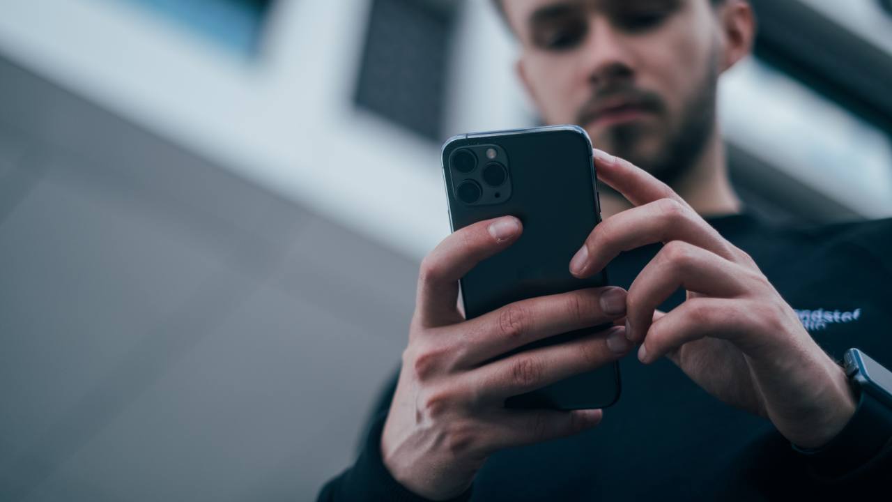 blocco gruppi whatsapp