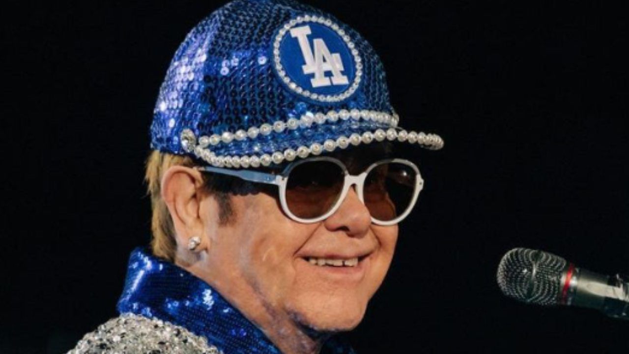 elton John cantante notizia