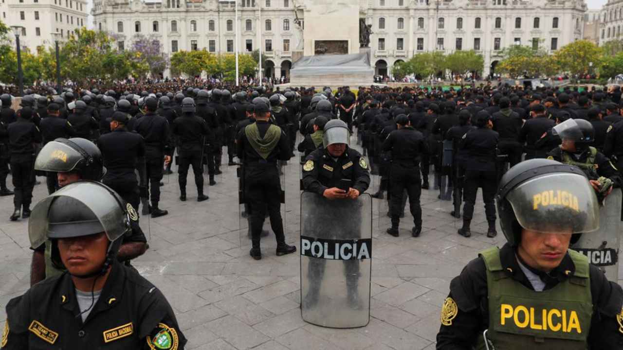 ragazze italiane perù bloccate