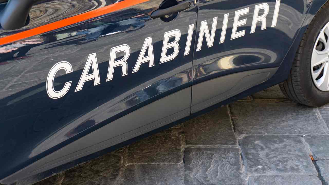 guardia giurata uccide fidanzata e si suicida